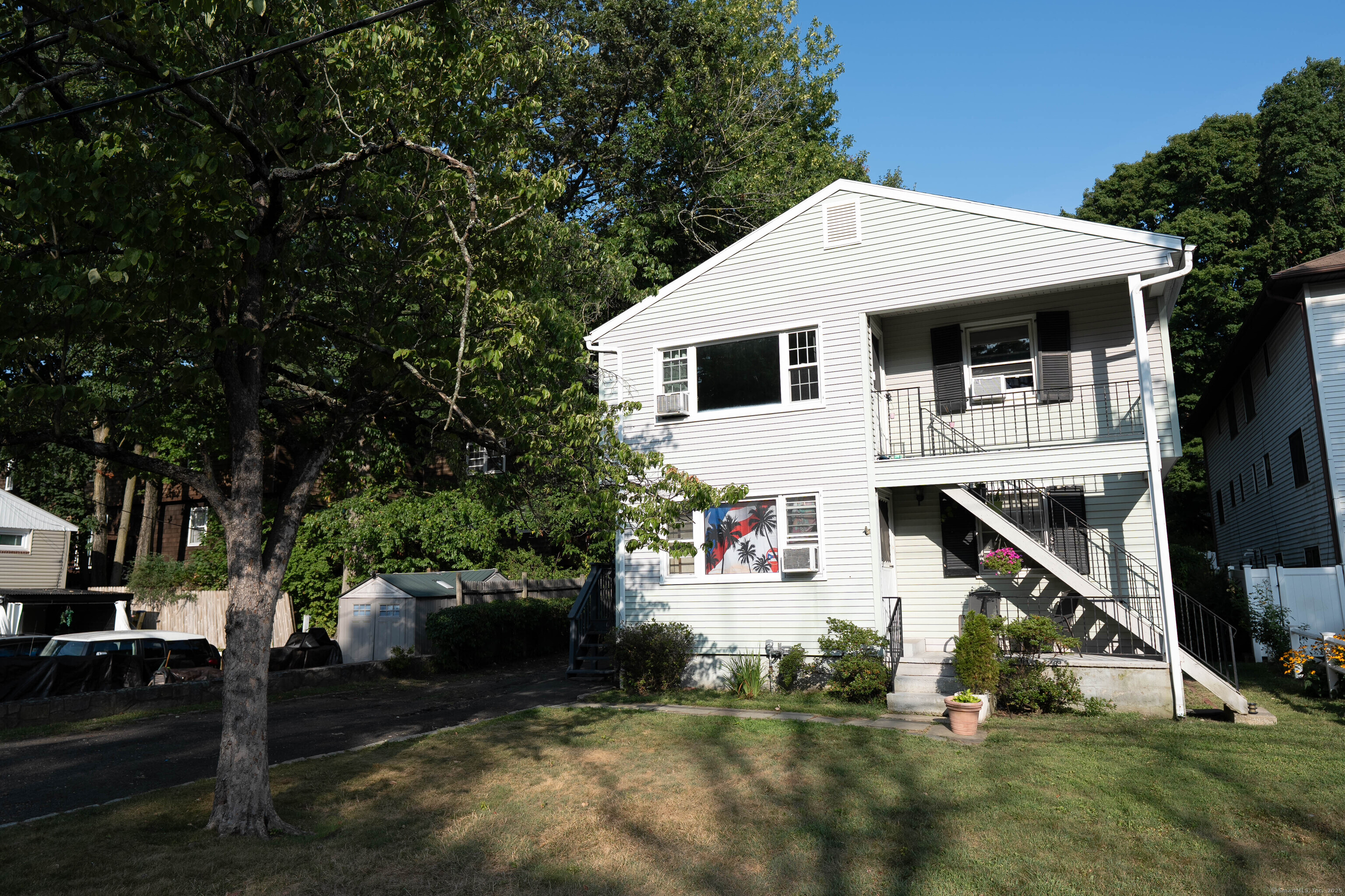 16 Oenoke Street, Stamford, Connecticut photo 1