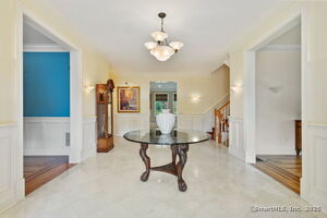 Homes for sale in Redding, CT | 2 Longwood Dr, Redding, CT 06896 | MLS# 24116027