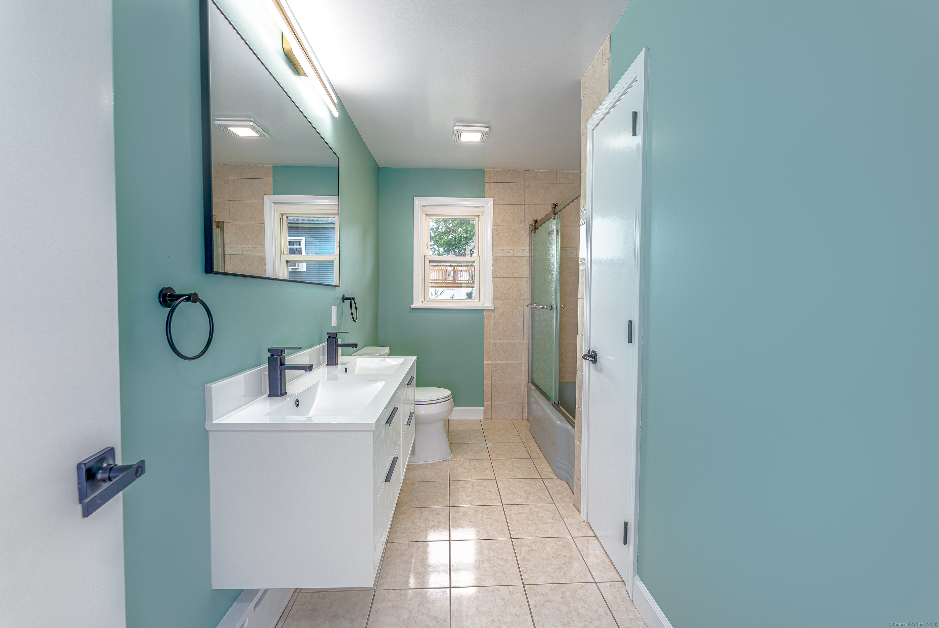 8 Bonnie, Waterbury, 06705, 3 Bedrooms Bedrooms, 0 ,1 BathroomBathrooms,Single Family For Sale,For Sale,Bonnie,0,24120110