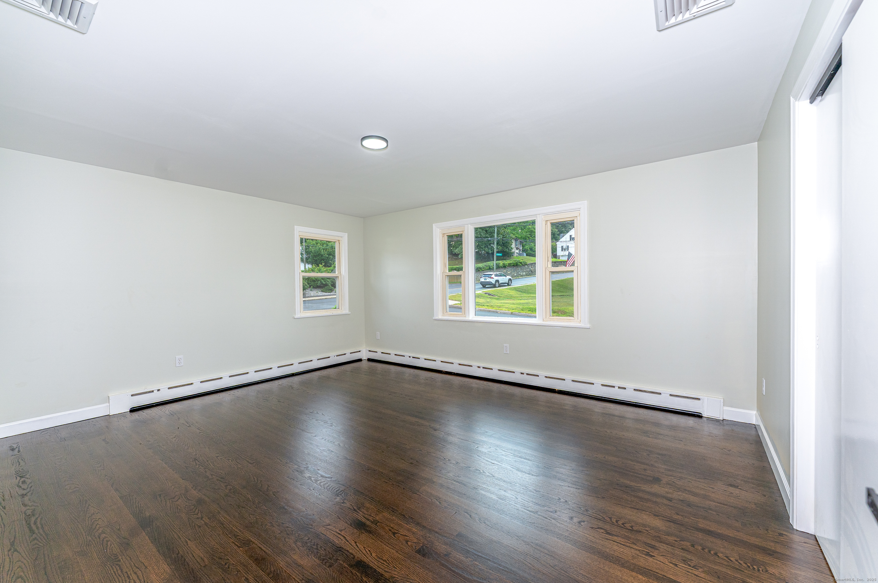 8 Bonnie, Waterbury, 06705, 3 Bedrooms Bedrooms, 0 ,1 BathroomBathrooms,Single Family For Sale,For Sale,Bonnie,0,24120110