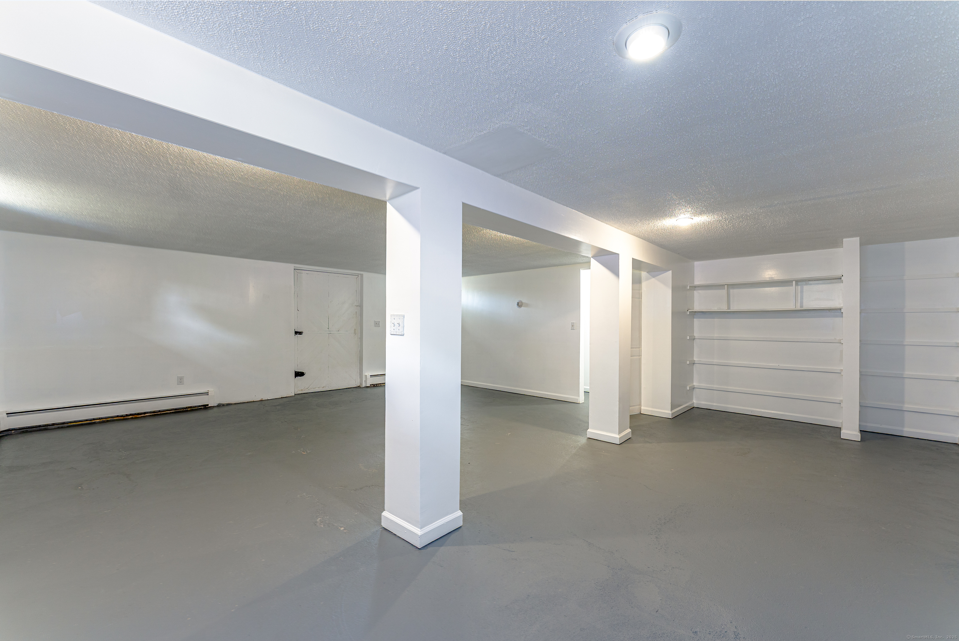 8 Bonnie, Waterbury, 06705, 3 Bedrooms Bedrooms, 0 ,1 BathroomBathrooms,Single Family For Sale,For Sale,Bonnie,0,24120110