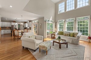 Homes for sale in Southbury, CT | 105 Lake Ridge Rd, Southbury, CT 06488 | MLS# 24120052