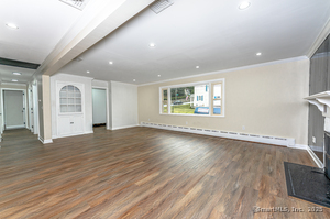 Homes for sale in Waterbury, CT | 8 Bonnie Ln, Waterbury, CT 06705 | MLS# 24120110