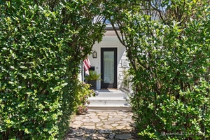 3 Pond Street