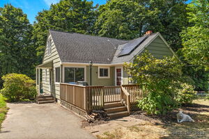 Homes for sale in Waterford, CT | 24 Pine St, Waterford, CT 06385 | MLS# 24118152