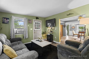 Homes for sale in Clinton, CT | 133 W Main St #MV1, Clinton, CT 06413 | MLS# 24119960