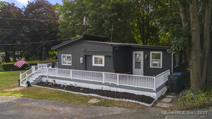 Homes for sale in Clinton, CT | 133 W Main St #MV1, Clinton, CT 06413 | MLS# 24119960