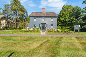 Homes for sale in Woodbury, CT | 337 Main St S, Woodbury, CT 06798 | MLS# 24078350