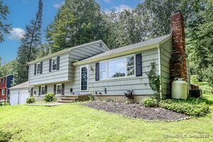 Homes for sale in Bethel, CT | 21 Chimney Dr, Bethel, CT 06801 | MLS# 24120325
