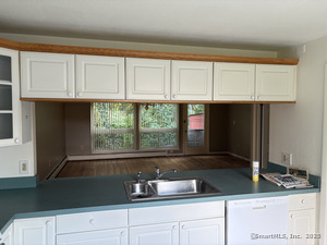 Homes for sale in Hamden, CT | 279 Centerbrook Rd, Hamden, CT 06518 | MLS# 24118497