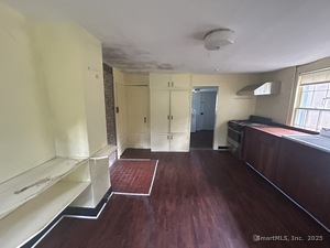 Homes for sale in Bethany, CT | 34 Beacon Rd, Bethany, CT 06524 | MLS# 24120519