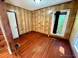 Homes for sale in Waterbury, CT | 17 City Mills Ln, Waterbury, CT 06704 | MLS# 24120372