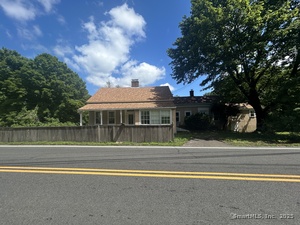 Homes for sale in Bethany, CT | 34 Beacon Rd, Bethany, CT 06524 | MLS# 24120519