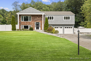 16 Camelot Drive