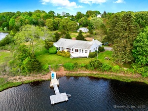 Homes for sale in Stonington, CT | 27 Wilbur Rd, Stonington, CT 06378 | MLS# 24120773