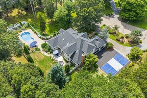 Homes for sale in Clinton, CT | 4 Laconia Dr, Clinton, CT 06413 | MLS# 24120815