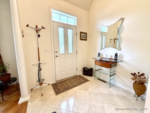 Homes for sale in Beacon Falls, CT | 18 Fieldstone Ln #18, Beacon Falls, CT 06403 | MLS# 24120361