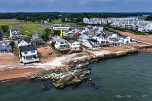 Homes for sale in East Haven, CT | 4 Cambridge Ct, East Haven, CT 06512 | MLS# 24119239