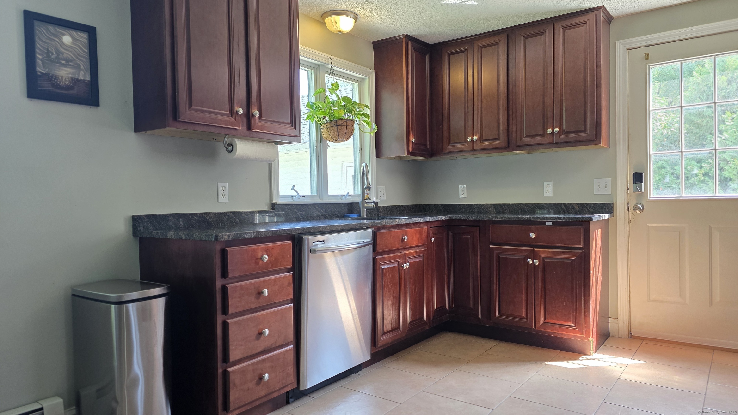 253 East, East Windsor, 06016, 4 Bedrooms Bedrooms, ,2 BathroomsBathrooms,Single Family For Sale,For Sale,East,24109528