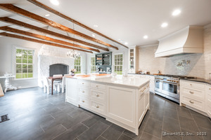 Homes for sale in Woodbury, CT | 509 Main St N, Woodbury, CT 06798 | MLS# 24121221