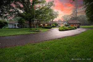 Homes for sale in Woodbury, CT | 509 Main St N, Woodbury, CT 06798 | MLS# 24121221