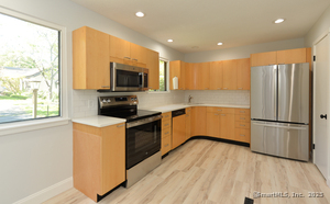 Homes for sale in Southbury, CT | 170 Heritage Vlg #B, Southbury, CT 06488 | MLS# 24121047