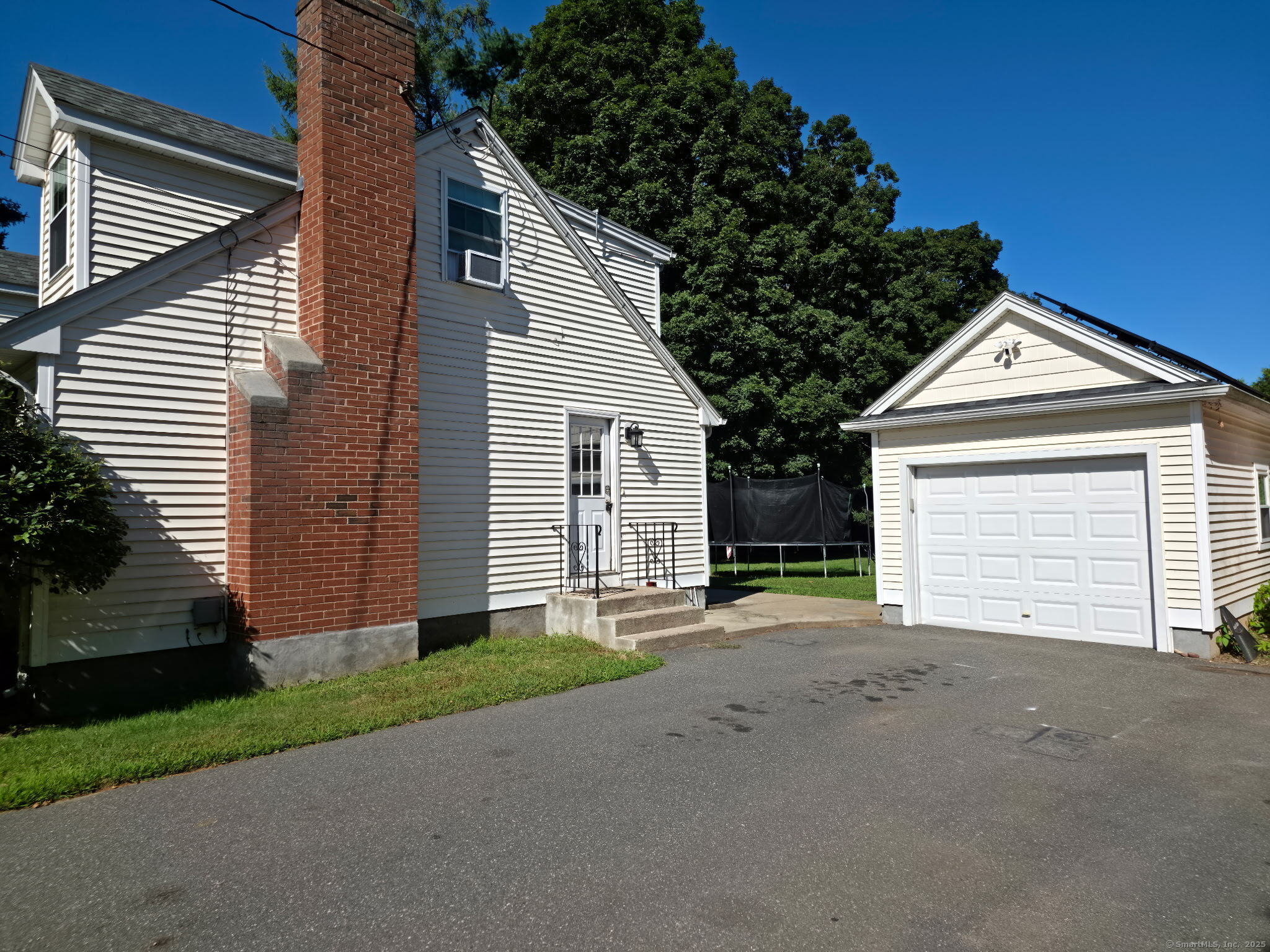 253 East, East Windsor, 06016, 4 Bedrooms Bedrooms, ,2 BathroomsBathrooms,Single Family For Sale,For Sale,East,24109528