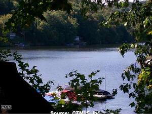 Homes for sale in Southbury, CT | 197 Lee Farm Dr, Southbury, CT 06488 | MLS# 24121439