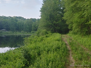 Homes for sale in Killingly, CT | 402 Whetstone Mills #402, Killingly, CT 06241 | MLS# 24098850