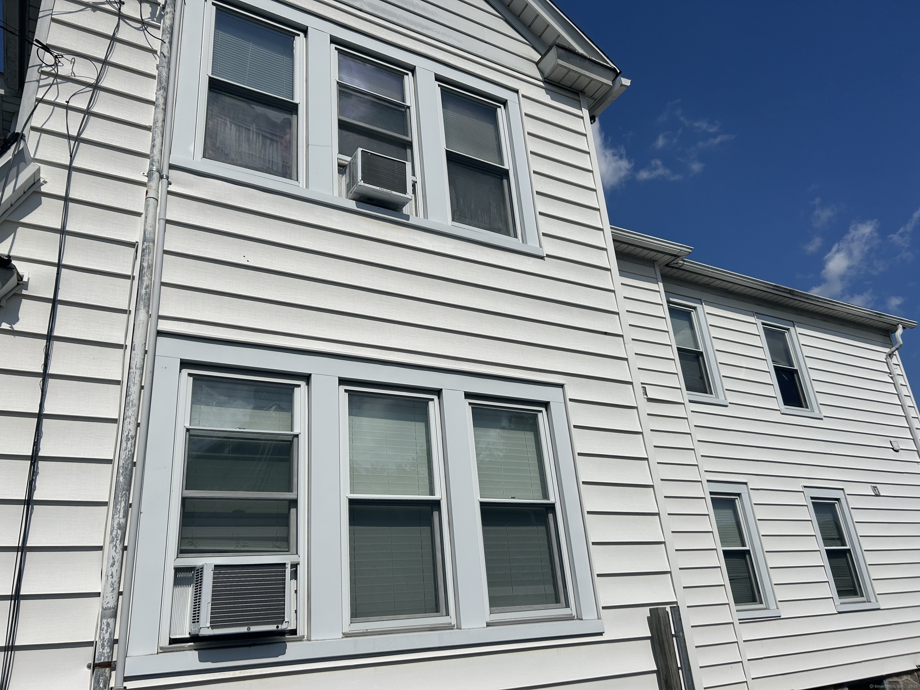 Homes for sale in Bridgeport, CT | 1515 Capitol Ave, Bridgeport, CT 06604 | MLS# 24119511