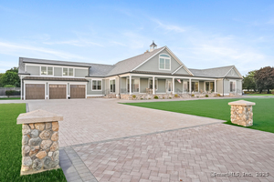 Homes for sale in Stratford, CT | 464 Park Blvd, Stratford, CT 06615 | MLS# 24121452