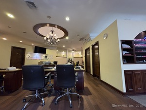 Homes for sale in Southbury, CT | 800 Main St S, Southbury, CT 06488 | MLS# 24121924