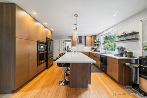 Homes for sale in Newtown, CT | 7 Charter Ridge Dr, Newtown, CT 06482 | MLS# 24122350