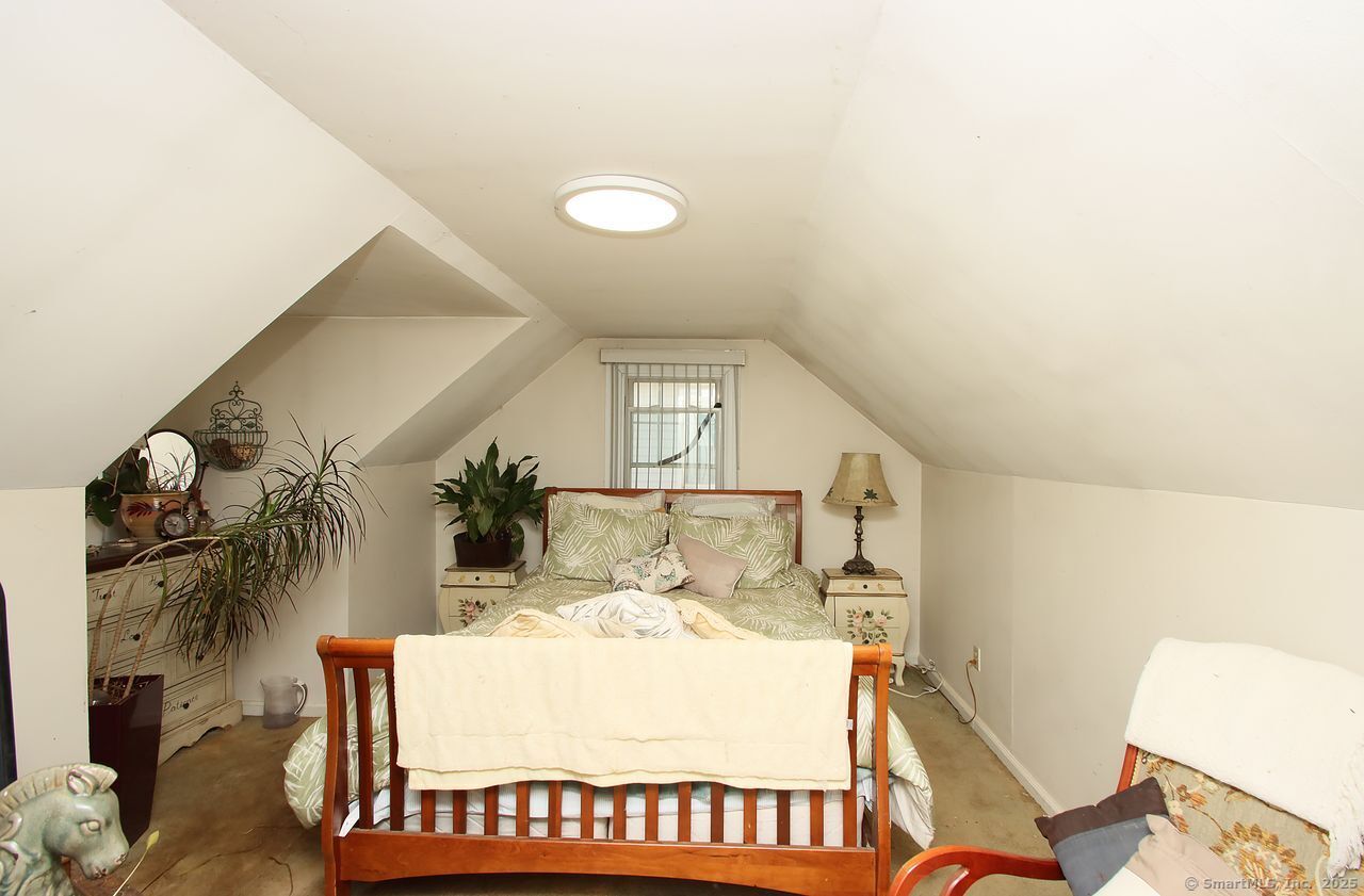 Photo 19 of 520 Hartford Turnpike, Hamden, CT