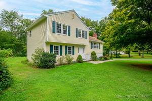 6 Joan Drive