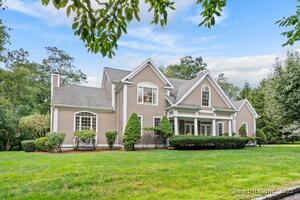 Homes for sale in Norwalk, CT | 13 Orchard Hill Rd, Norwalk, CT 06851 | MLS# 24122969