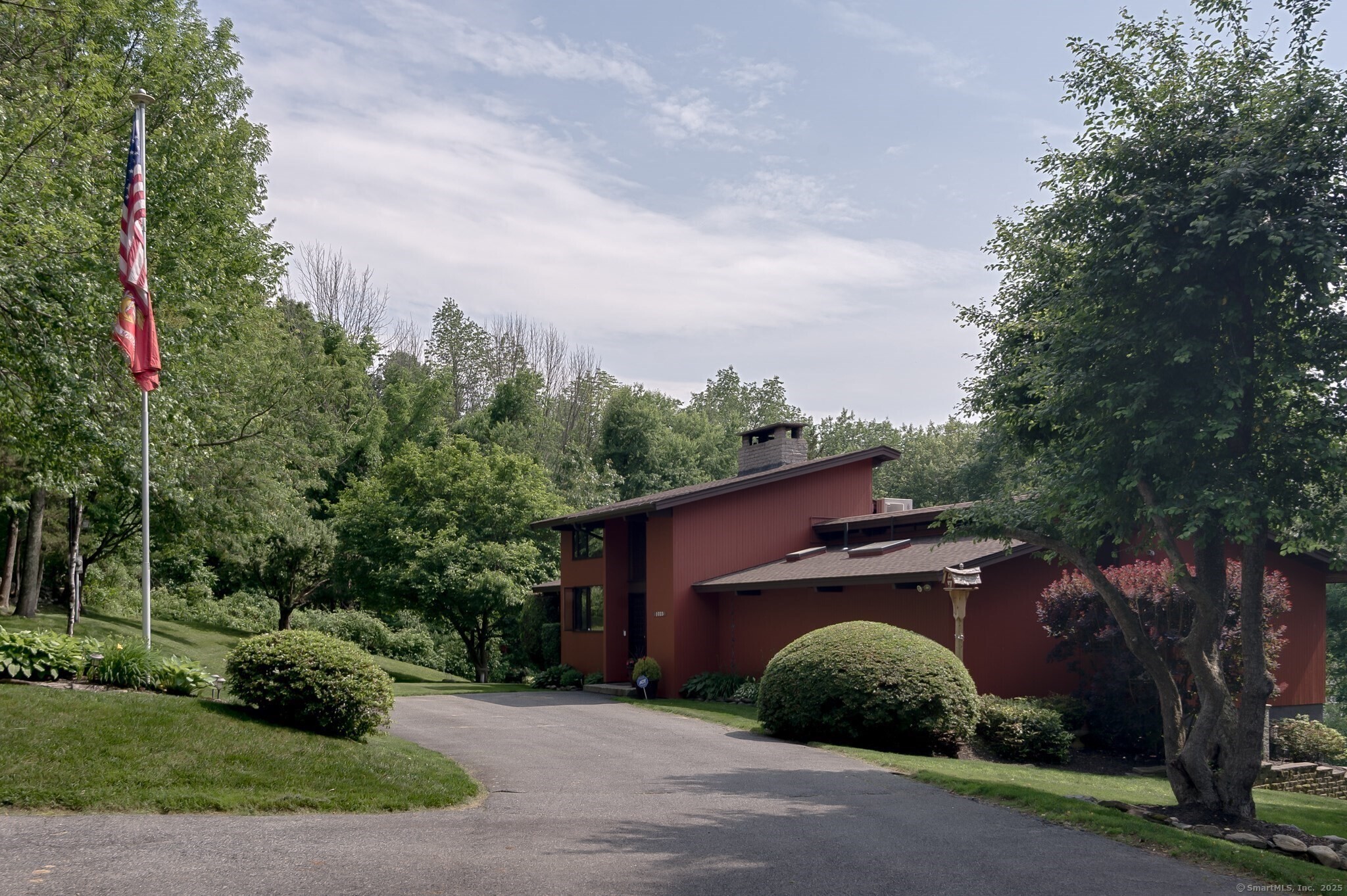 Homes for sale in Southbridge, MA | 1023 N Woodstock Rd, Southbridge, MA 01550 | MLS# 24123052