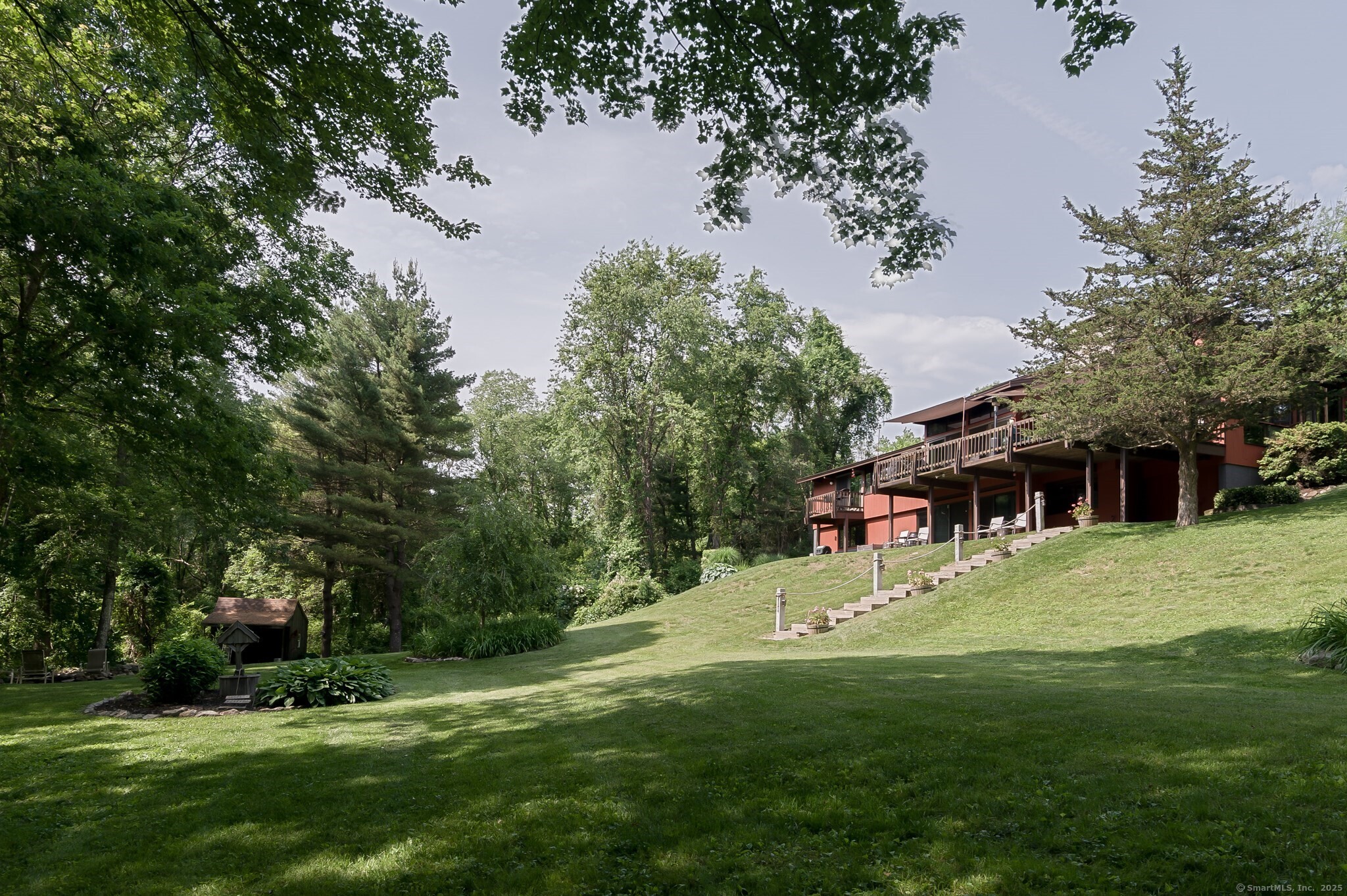 Homes for sale in Southbridge, MA | 1023 N Woodstock Rd, Southbridge, MA 01550 | MLS# 24123052