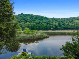 Homes for sale in Newtown, CT | 7 Ford Rd, Newtown, CT 06482 | MLS# 24123040