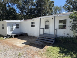 Homes for sale in Clinton, CT | 133 W Main St #TRLR A9, Clinton, CT 06413 | MLS# 24122376