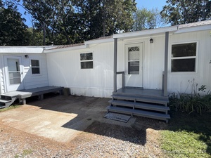 Homes for sale in Clinton, CT | 133 W Main St #TRLR A9, Clinton, CT 06413 | MLS# 24122376