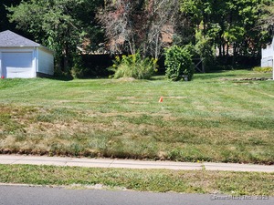 Homes for sale in New Britain, CT | 104a Chapman St, New Britain, CT 06051 | MLS# 24123060