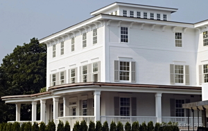 Homes for sale in Norwalk, CT | 166 Rowayton Ave #2, Norwalk, CT 06853 | MLS# 24120144