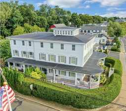 Homes for sale in Norwalk, CT | 166 Rowayton Ave #2, Norwalk, CT 06853 | MLS# 24120144