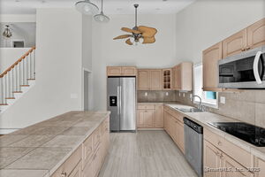 Homes for sale in West Hartford, CT | 37 W Normandy Dr, West Hartford, CT 06107 | MLS# 24122440