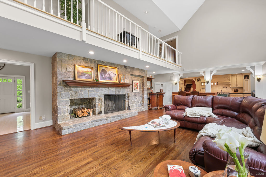 Photo 9 of 16 Oak Bluff, Avon, CT