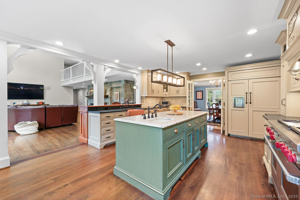 Photo 15 of 16 Oak Bluff, Avon, CT