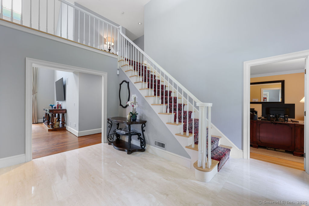 Photo 21 of 16 Oak Bluff, Avon, CT