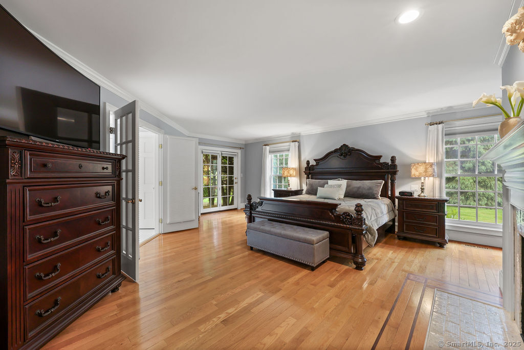 Photo 23 of 16 Oak Bluff, Avon, CT