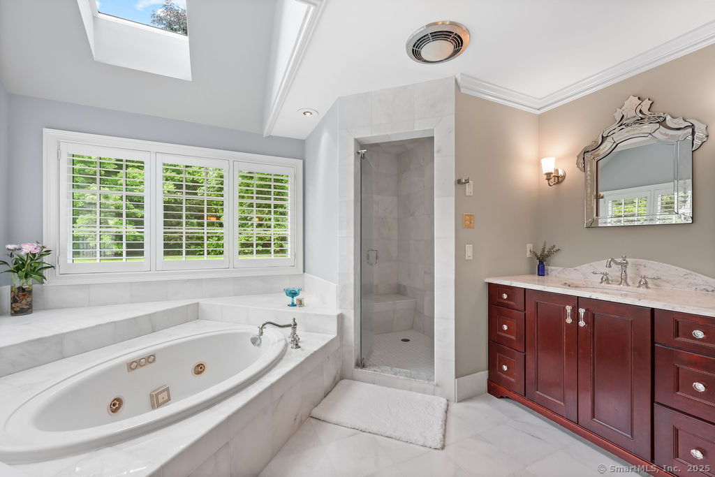 Photo 28 of 16 Oak Bluff, Avon, CT